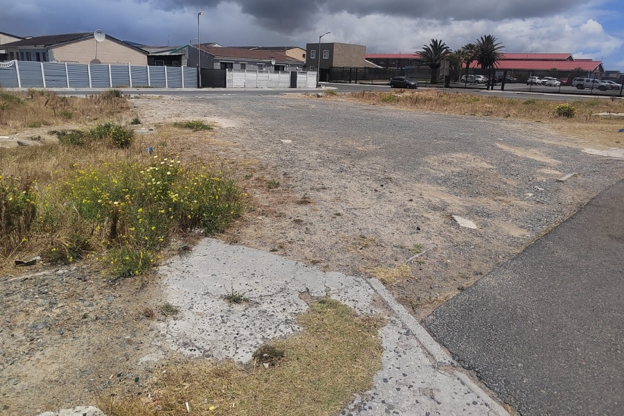 0 Bedroom Property for Sale in Eastridge Western Cape